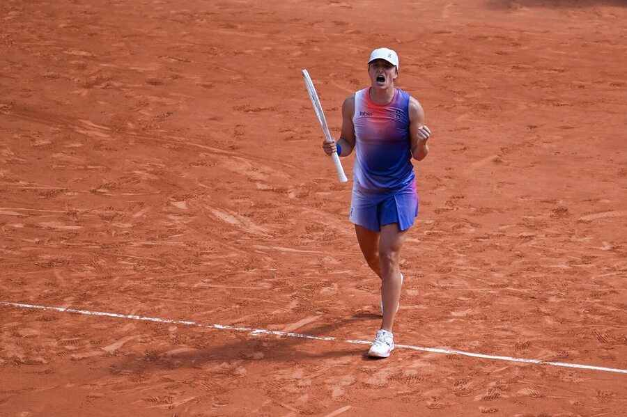 Tenis, WTA, Iga Swiatek se raduje v semifinále Roland Garros 2024, French Open