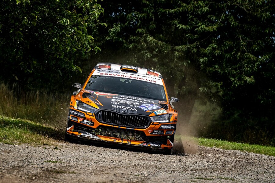 Rally Bohemia 2024, Dominik Stříteský na RZ Zvířetice, Škoda Fabia RS Rally2