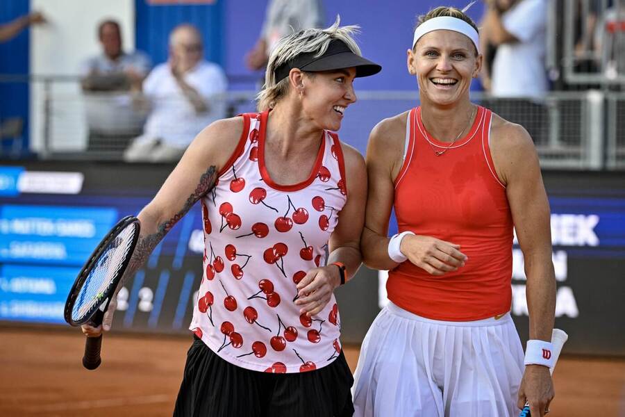 Tenis, WTA, Lucie Šafářová a Bethanie Mattek-Sands na turnaji Prague Open, Stromovka