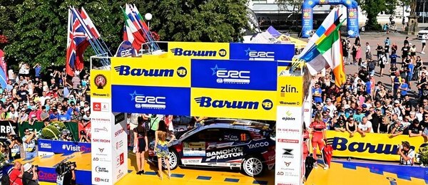 Startovní rampa Barum Rally, náměstí Míru ve Zlíně