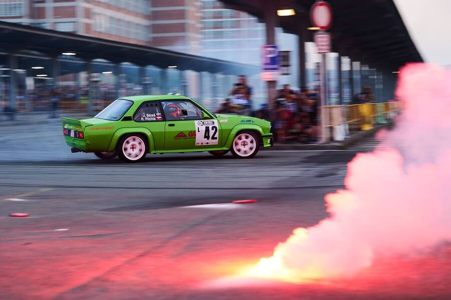 Jozef Béreš sen. se svým Oplem Ascona v rámci Star Barum Rally Historic na SSS Zlín