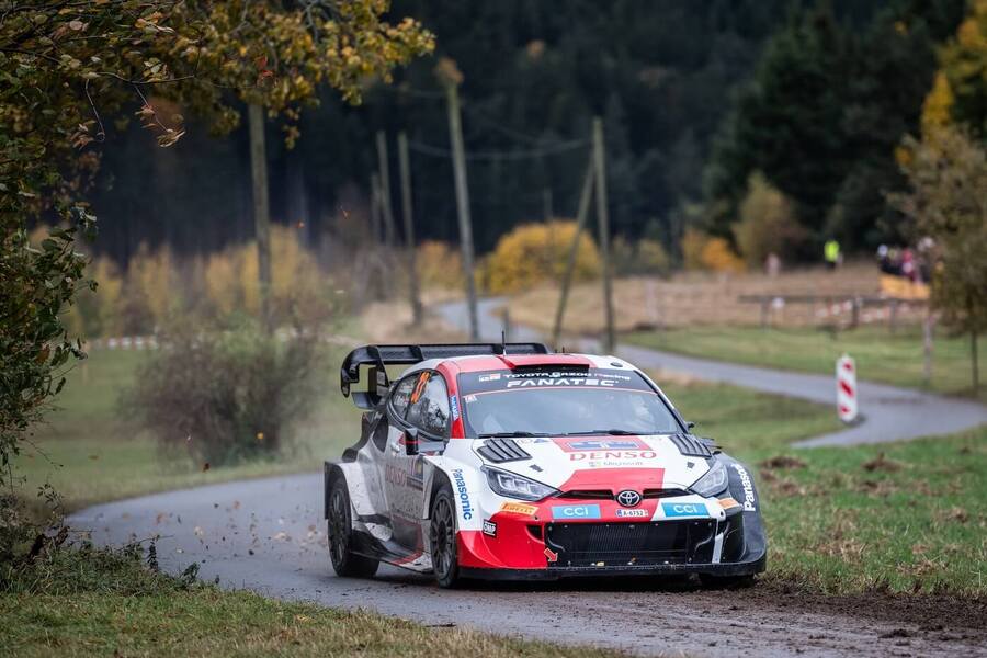 Elfyn Evans na trati RZ Šumavské Hoštice, foto ze Středoevropské rally v roce 2023