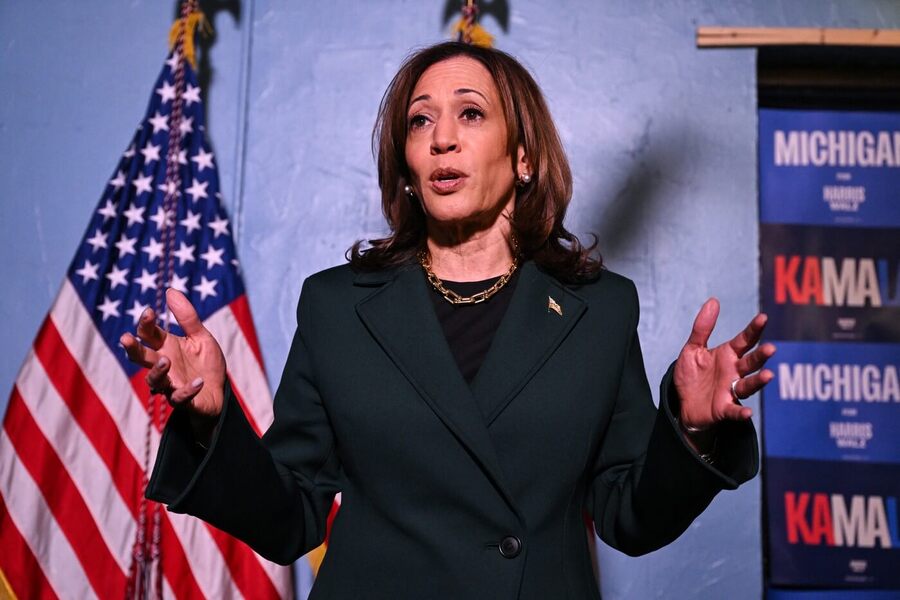 Prezidentské volby v USA 2024 - Kamala Harris na mítinku v Michiganu