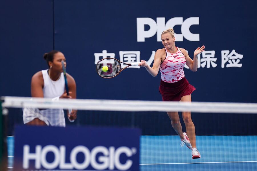 Kateřina Siniaková a Taylor Townsend na turnaji v Pekingu 2024