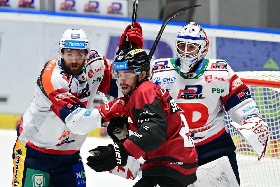 Zápas Sparta vs. Pardubice bude nejsledovanějším utkáním 19. kola ELH. Nenechte si ho ujít dnes na TV Tipsport.