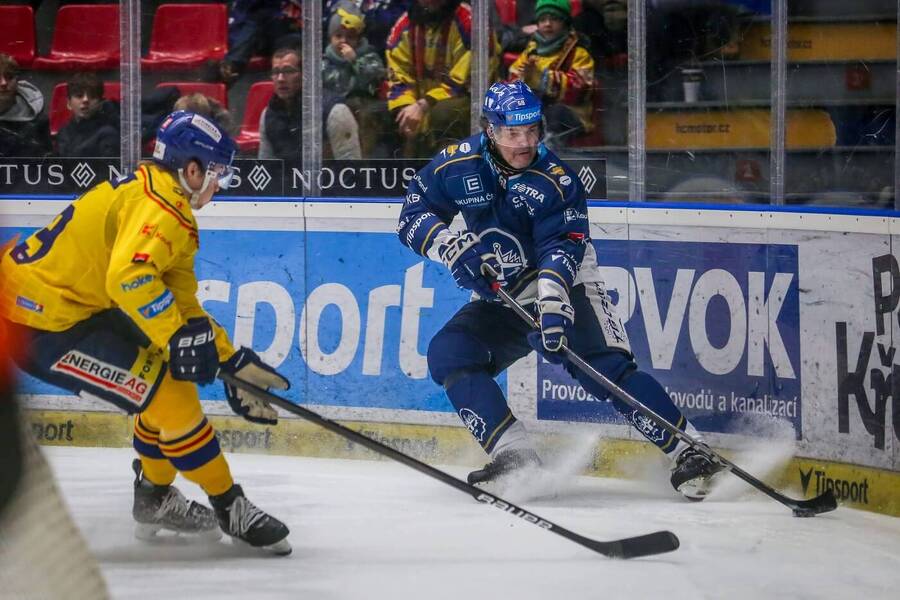 Jaromír Jágr v lednovém zápase proti Motoru, Kladno dnes hostí České Budějovice ve 49. kole české extraligy