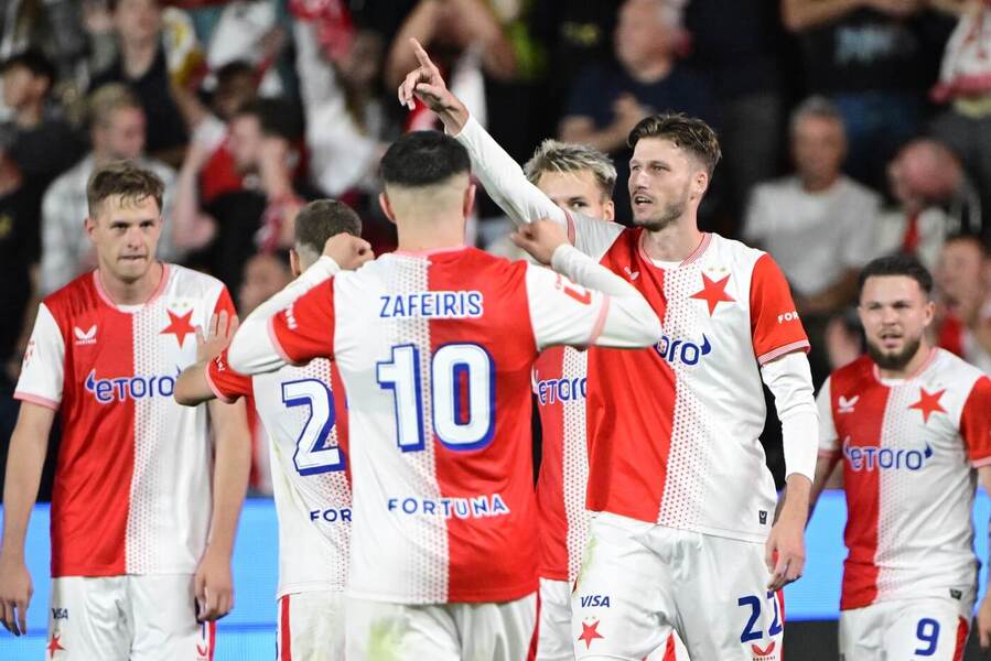 Fotbalisté Slavie se na Ligu mistrů naladili výhrou proti Karviné Fotbalisté Slavie se na Ligu mistrů naladili výhrou proti Karviné